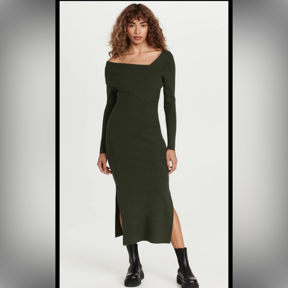 Sylvie Midi Sweater Dress in Olive Green
Line & Dot